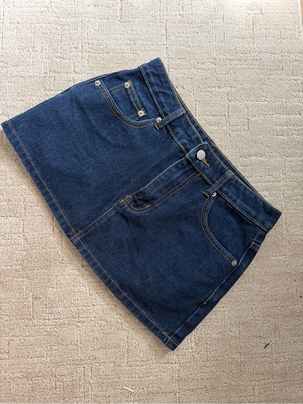 Vintage Dark Wash Denim Mini Skirt